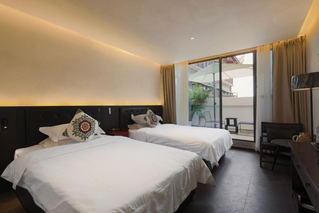 Qintai Tibetan Culture Boutique Hotel Chengdu Exterior photo