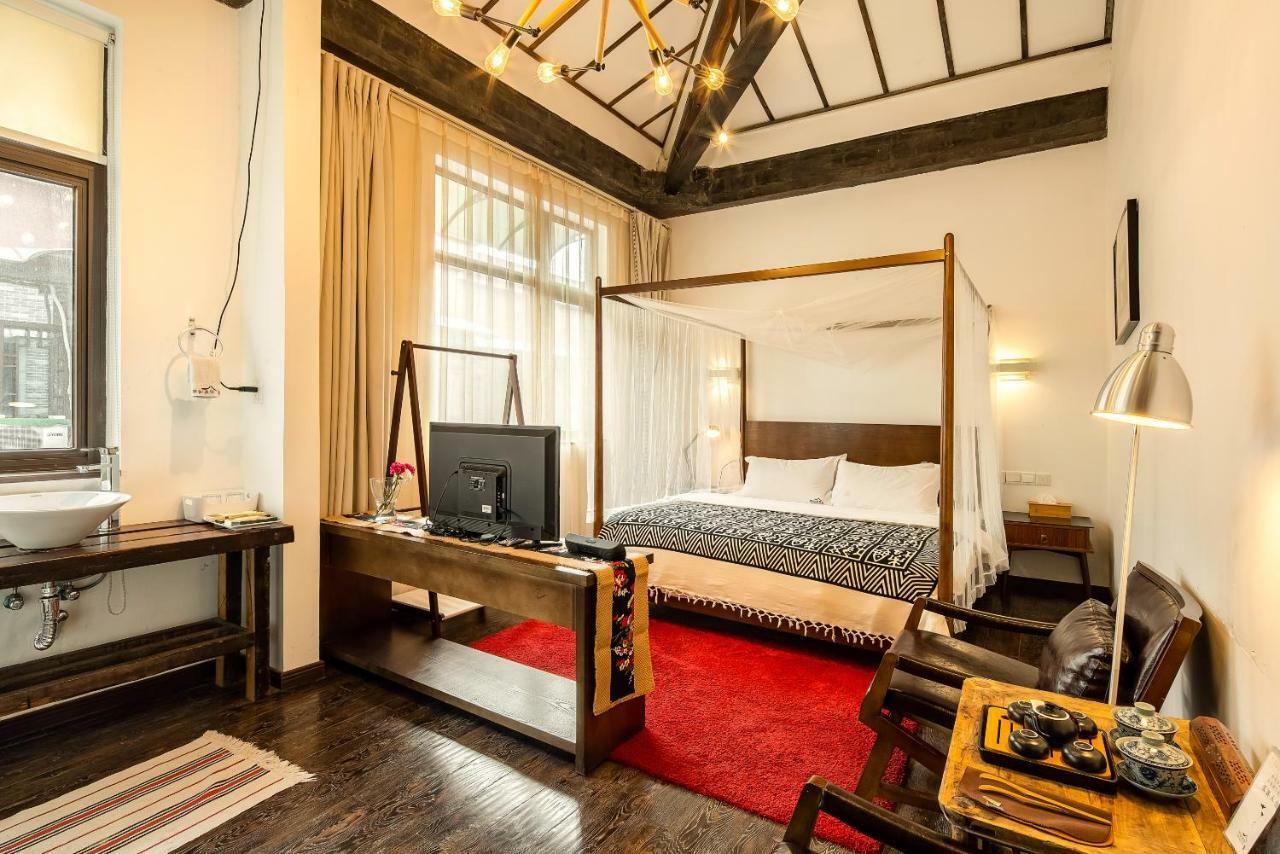 Qintai Tibetan Culture Boutique Hotel Chengdu Exterior photo